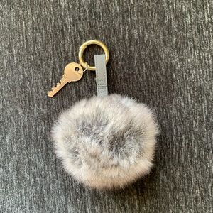 ⭐️3/$20 Keychain, faux fur